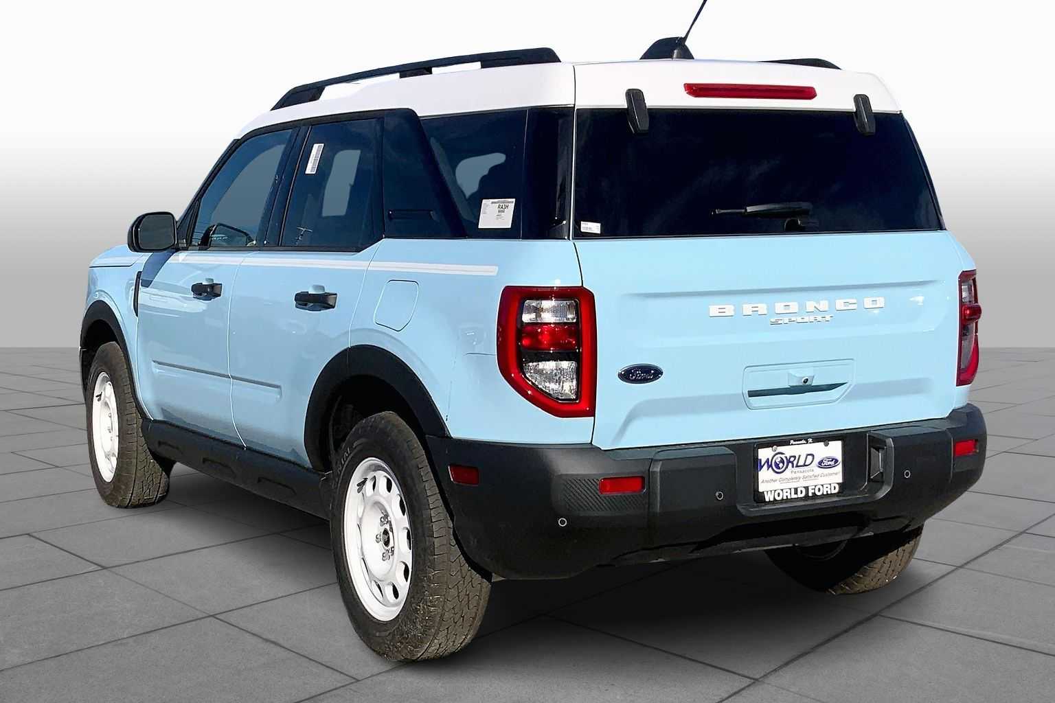 2025 Ford Bronco Sport Heritage Image 5 of 16