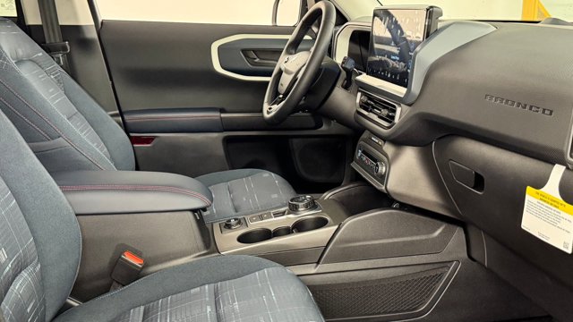 2025 Ford Bronco Sport Heritage Image 16 of 39