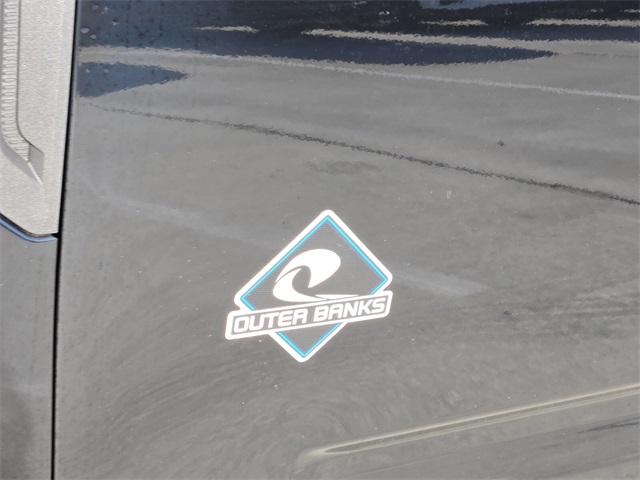 Vehicle image 6 of 16