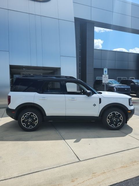 2025 Ford Bronco Sport Outer Banks Image 6 of 45
