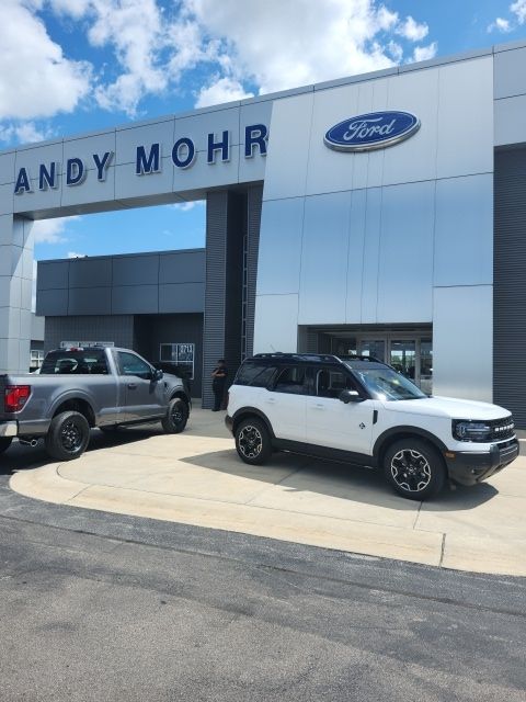 2025 Ford Bronco Sport Outer Banks Image 4 of 45