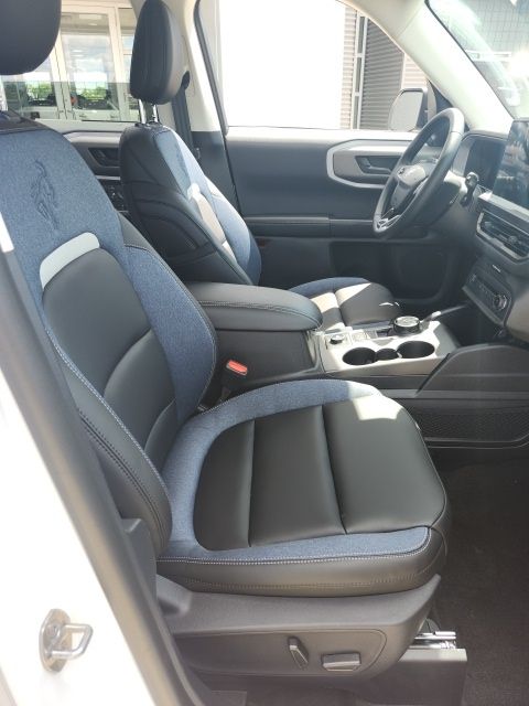 2025 Ford Bronco Sport Outer Banks Image 15 of 45