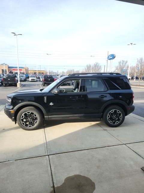 2025 Ford Bronco Sport Outer Banks Image 9 of 48