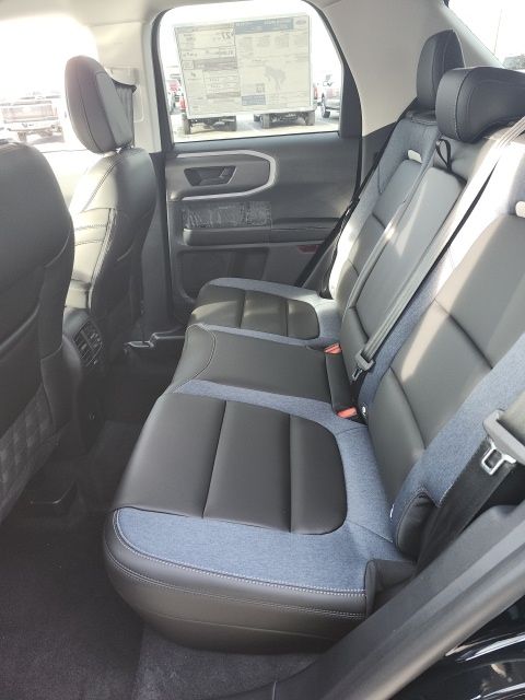 2025 Ford Bronco Sport Outer Banks Image 18 of 48