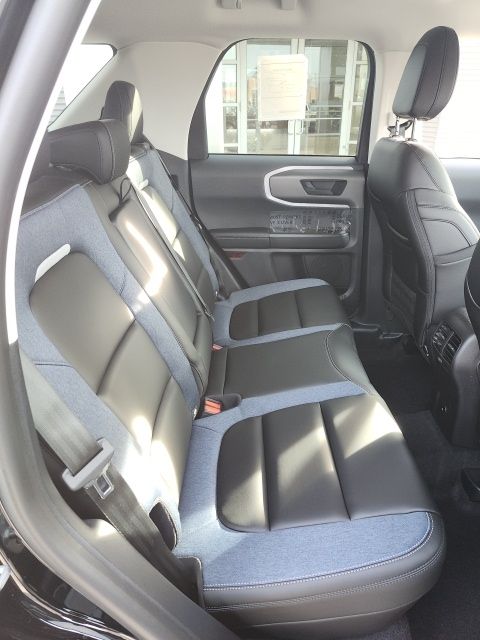 2025 Ford Bronco Sport Outer Banks Image 20 of 48