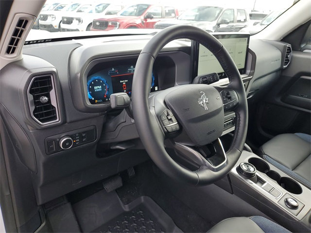2025 Ford Bronco Sport Outer Banks Image 12 of 29