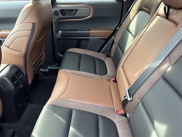 2025 Ford Bronco Sport Outer Banks Image 11 of 31