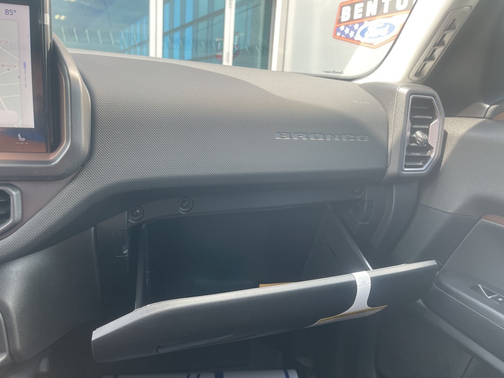 Vehicle image 11 of 41