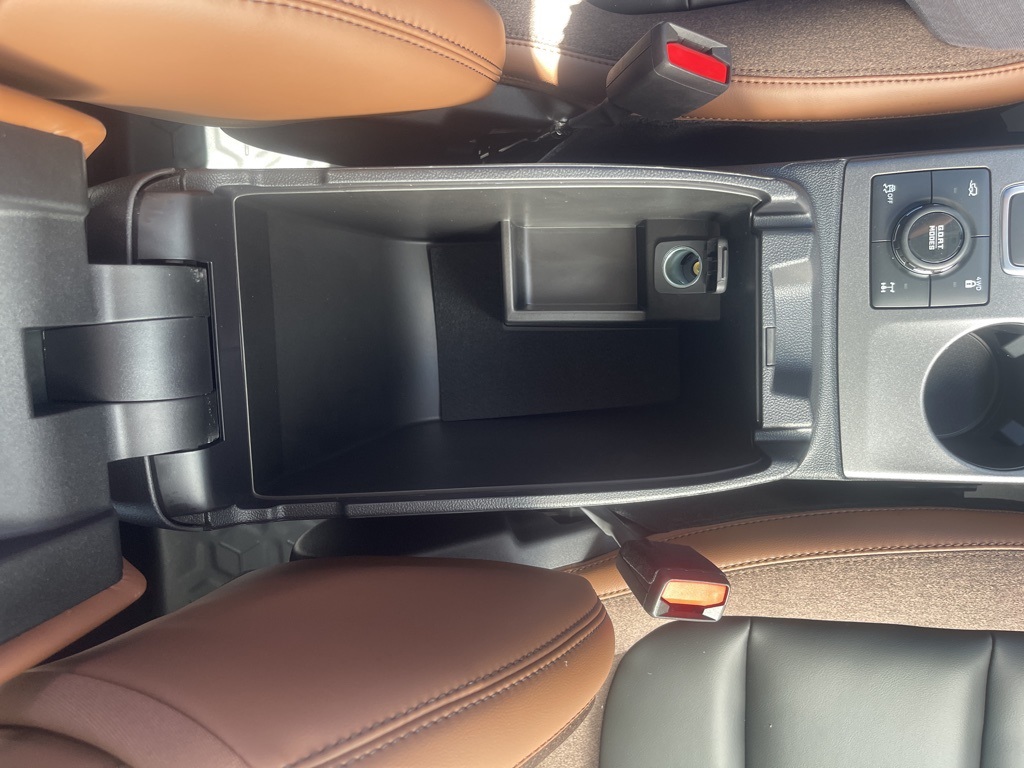Vehicle image 29 of 41