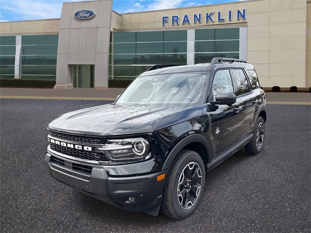 2025 Ford Bronco Sport Outer Banks Image 1 of 32