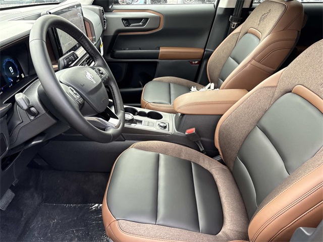 2025 Ford Bronco Sport Outer Banks Image 12 of 32