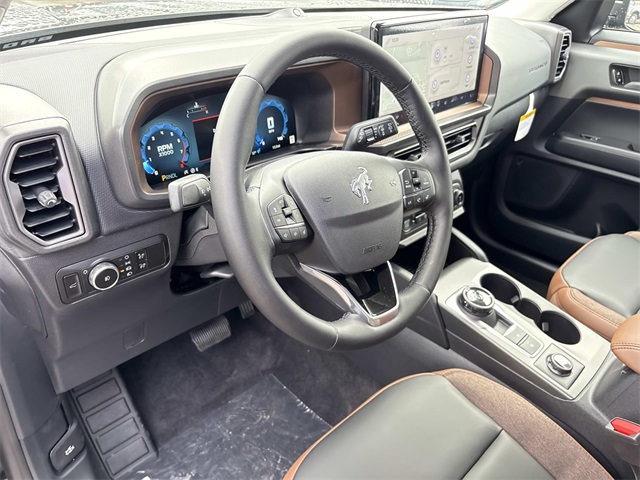 2025 Ford Bronco Sport Outer Banks Image 14 of 32