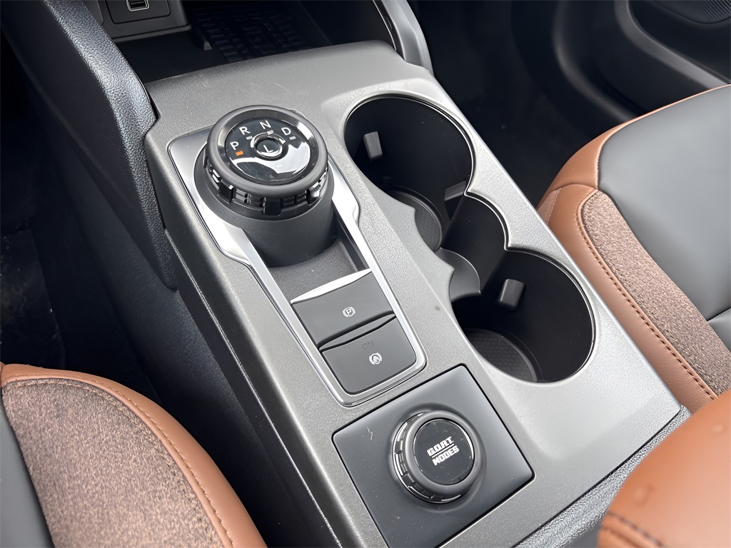Vehicle image 23 of 40