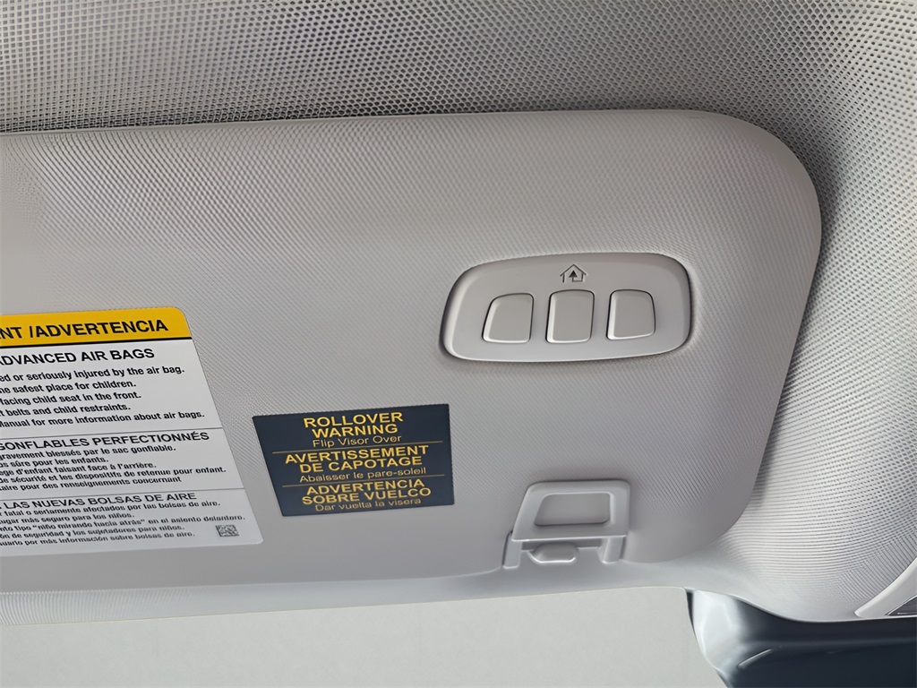 Vehicle image 31 of 40