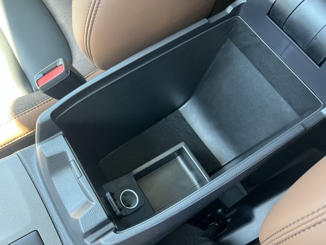 Vehicle image 26 of 35