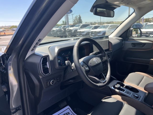 Vehicle image 18 of 35