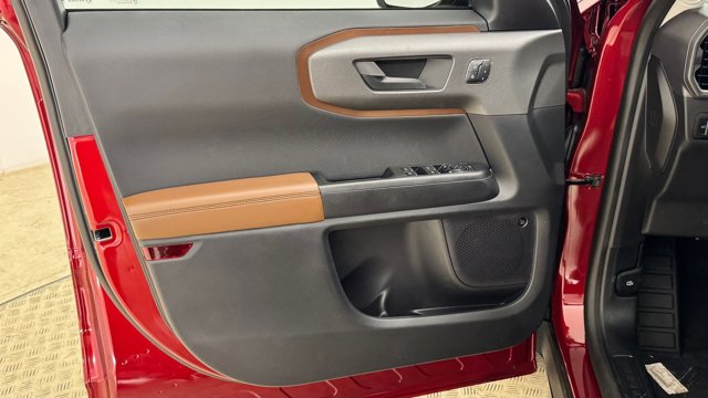 2025 Ford Bronco Sport Outer Banks Image 23 of 34