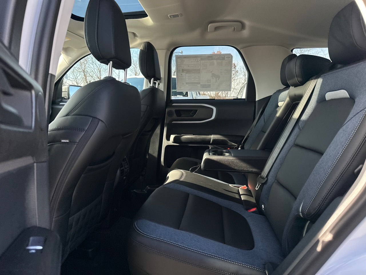 2025 Ford Bronco Sport Outer Banks Image 7 of 35