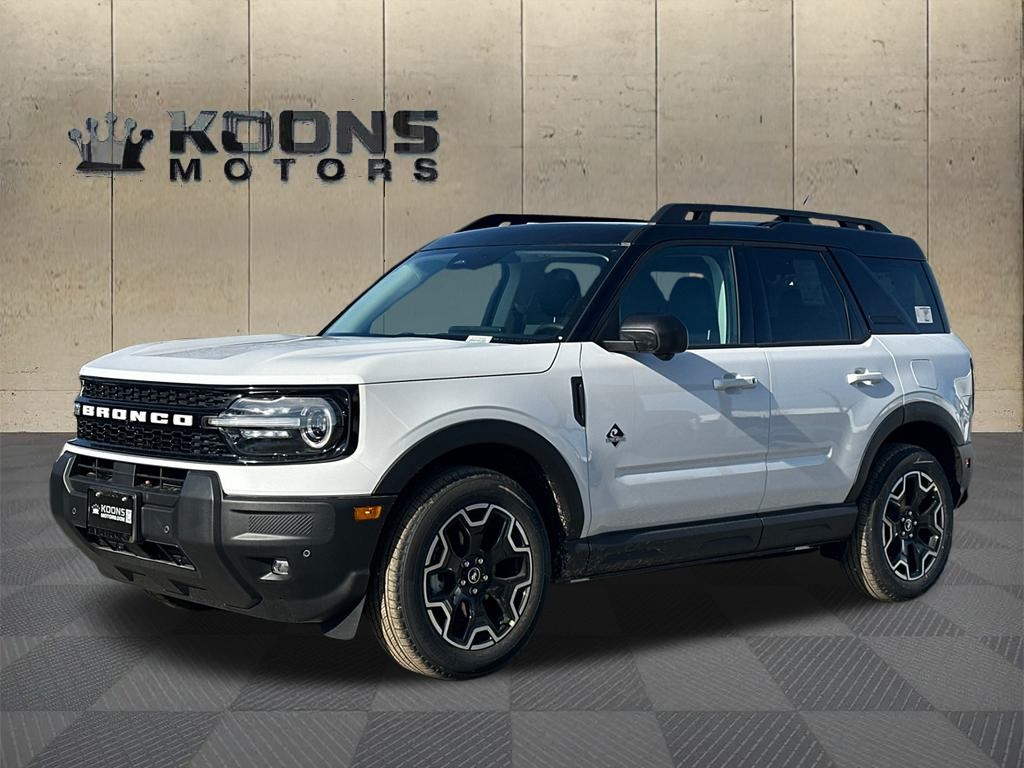 2025 Ford Bronco Sport Outer Banks Image 1 of 35