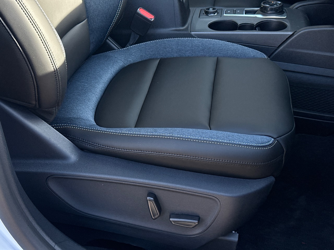 2025 Ford Bronco Sport Outer Banks Image 8 of 35