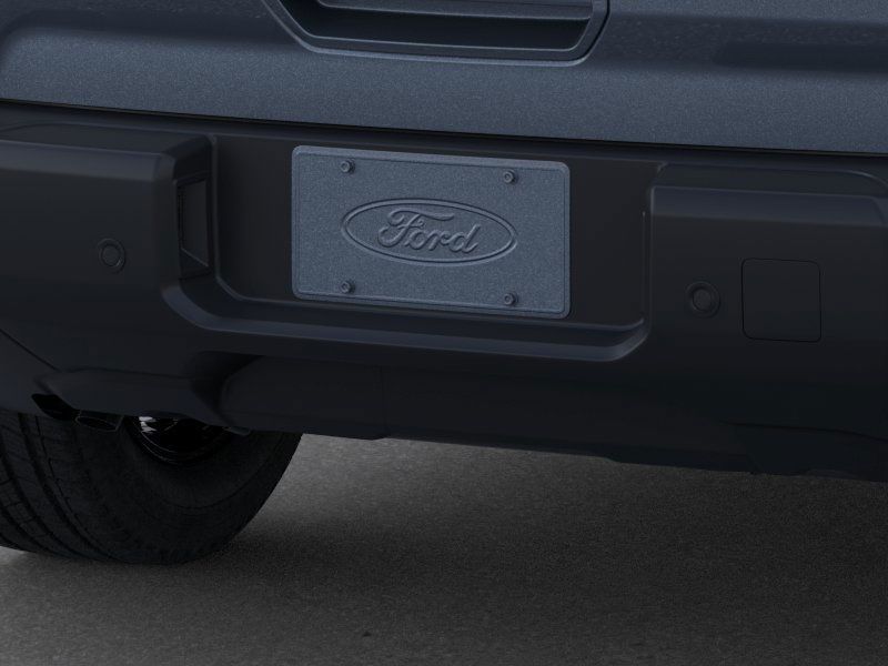 Vehicle image 10 of 23