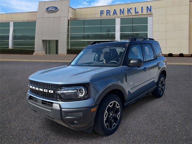 2025 Ford Bronco Sport Outer Banks Image 1 of 32