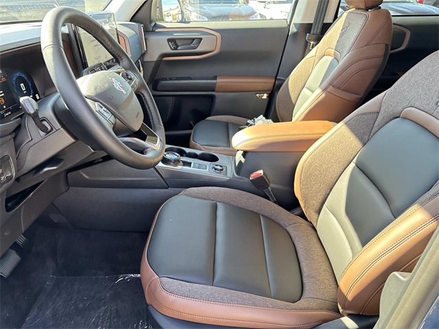 2025 Ford Bronco Sport Outer Banks Image 12 of 32