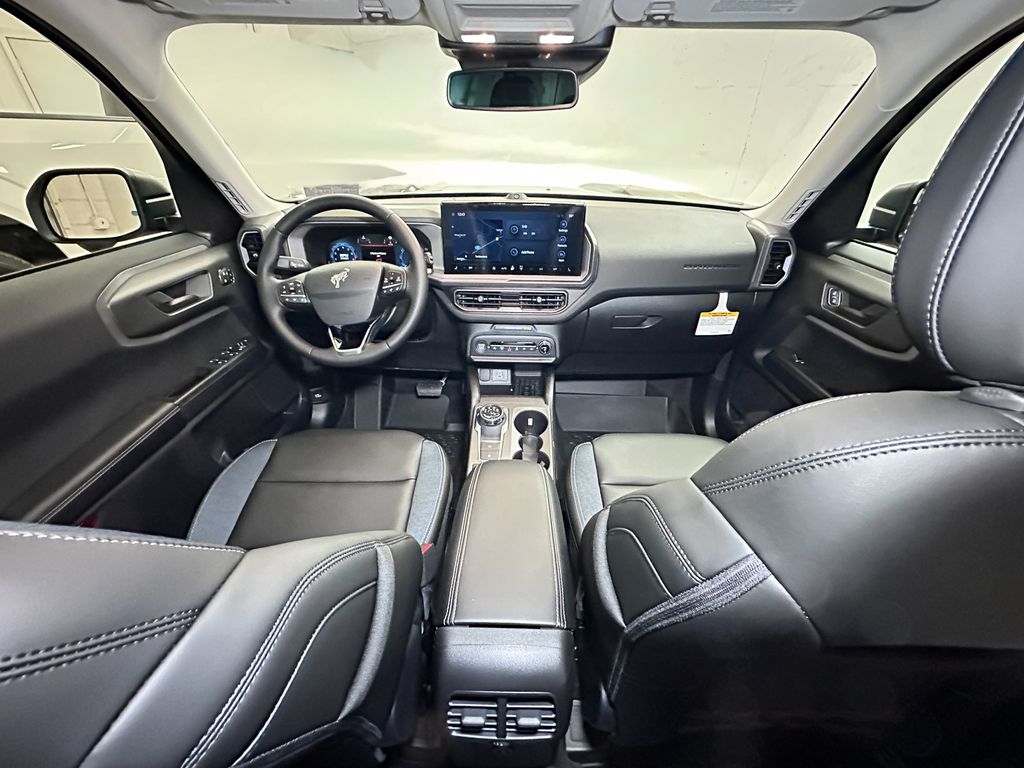 2025 Ford Bronco Sport Outer Banks Image 15 of 44