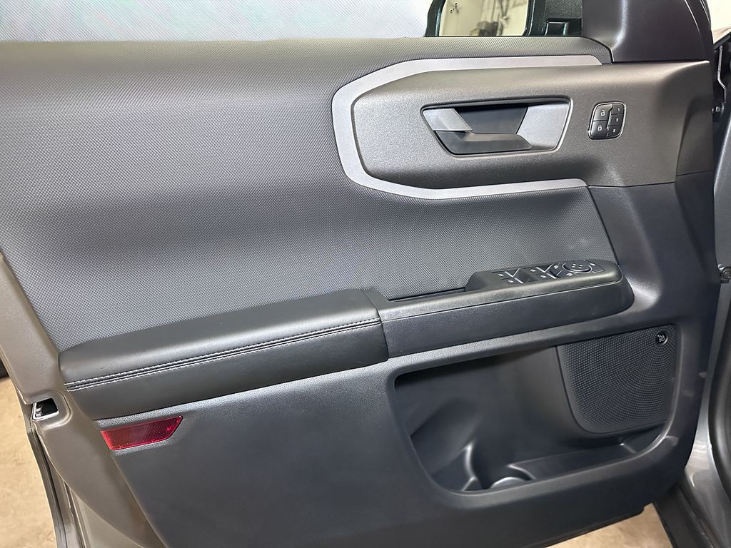 2025 Ford Bronco Sport Outer Banks Image 30 of 44