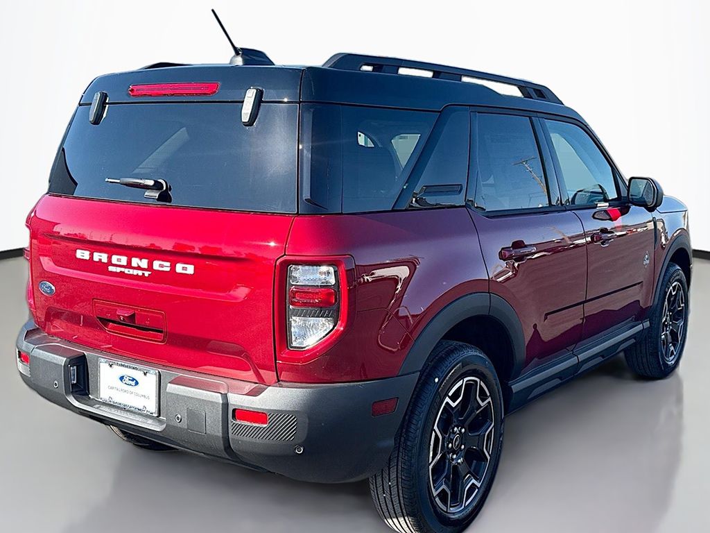 2025 Ford Bronco Sport Outer Banks Image 7 of 40