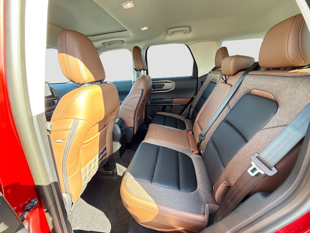 2025 Ford Bronco Sport Outer Banks Image 15 of 40