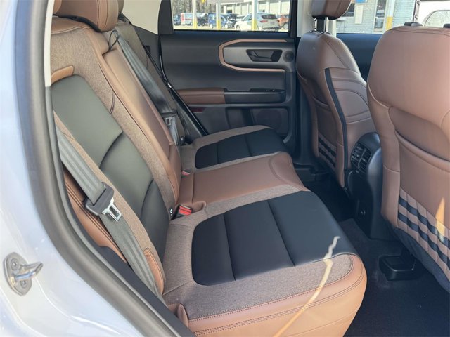 2025 Ford Bronco Sport Outer Banks Image 11 of 26