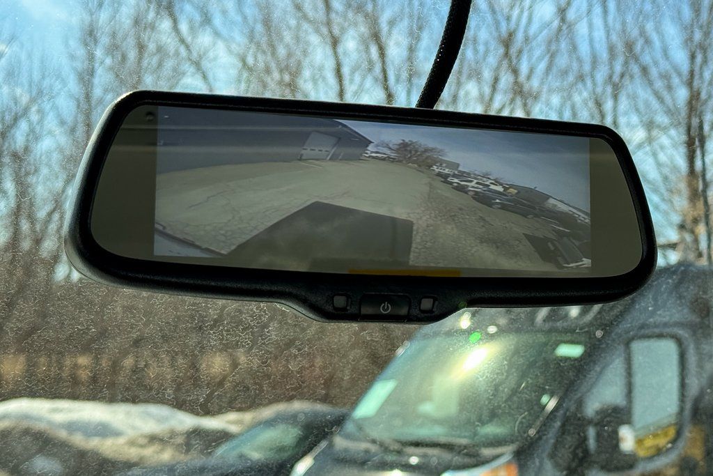 2025 Ford E-Series Base Image 25 of 30