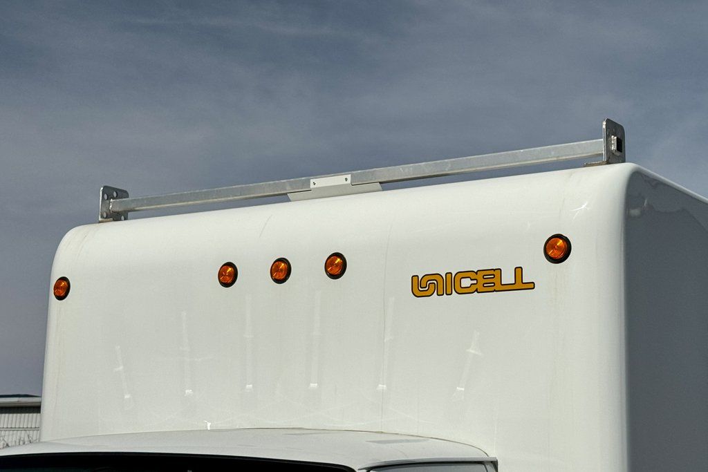 2025 Ford E-Series Base Image 28 of 30