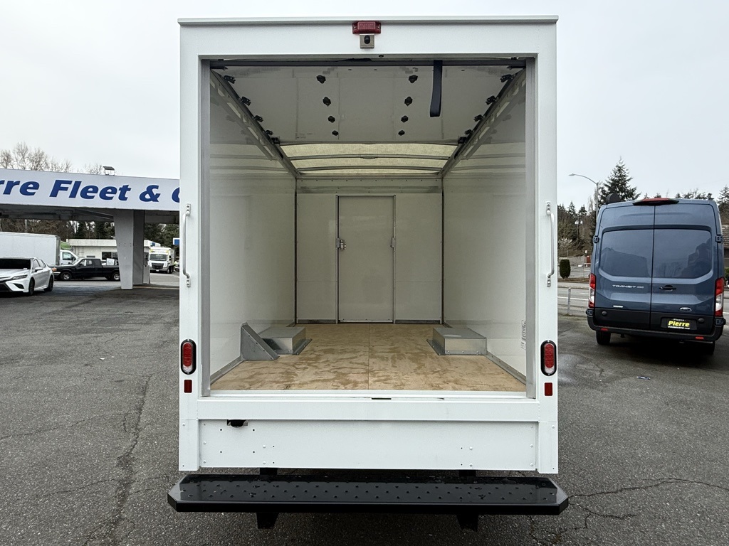 Vehicle image 7 of 22