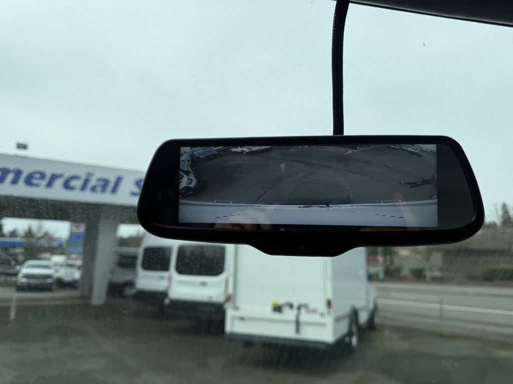 Vehicle image 21 of 22
