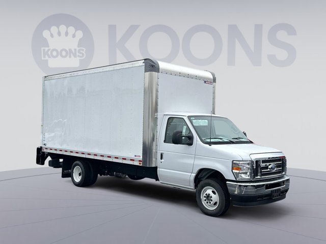 Vehicle image 3 of 29