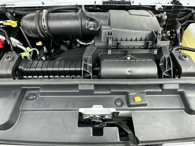 Vehicle image 28 of 29