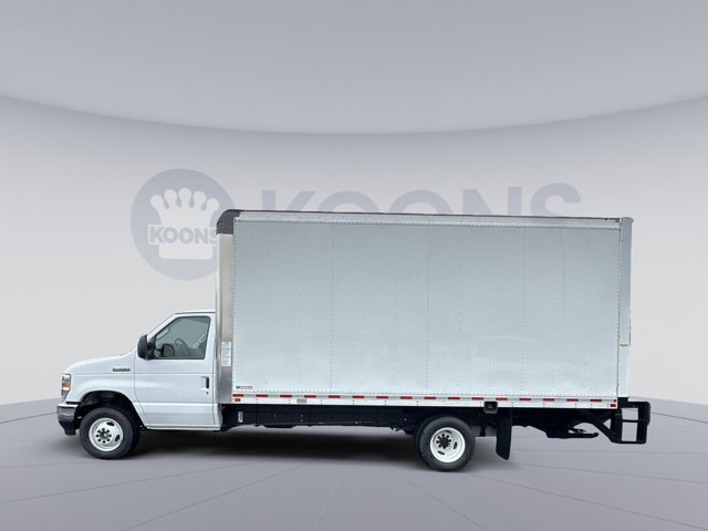 Vehicle image 5 of 29