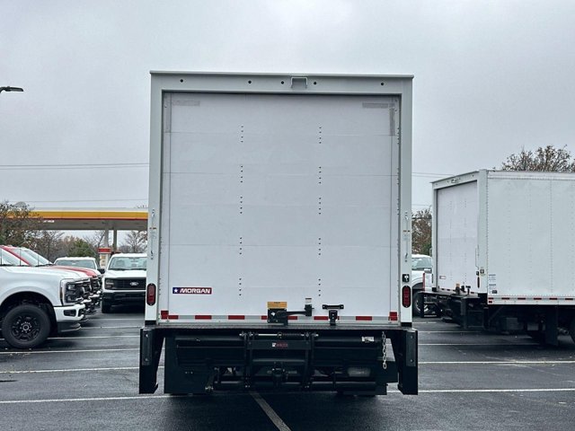 Vehicle image 7 of 29