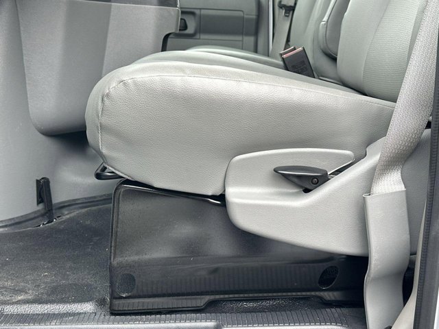 Vehicle image 11 of 29