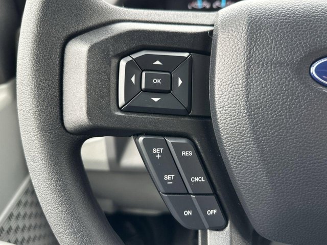 Vehicle image 18 of 29