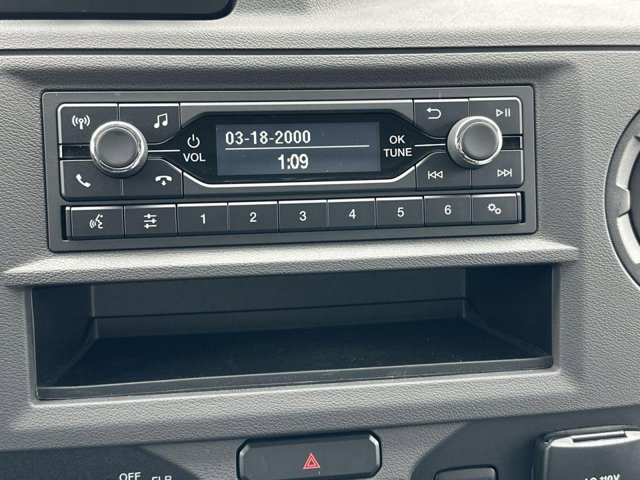 Vehicle image 20 of 29