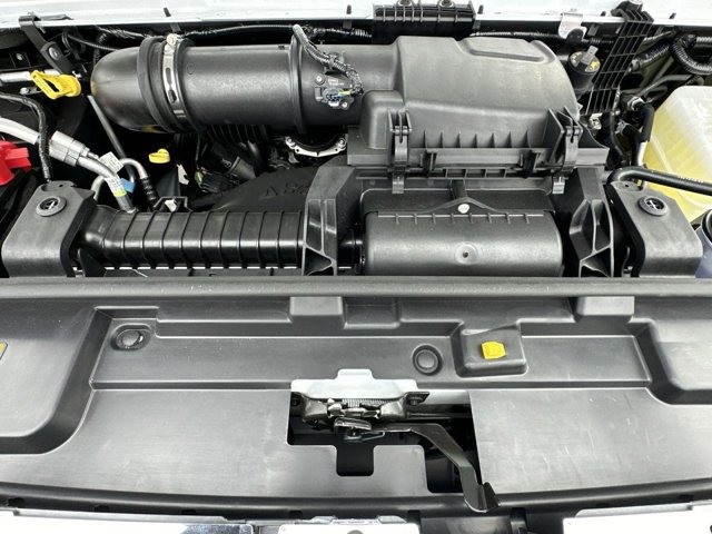 Vehicle image 28 of 29