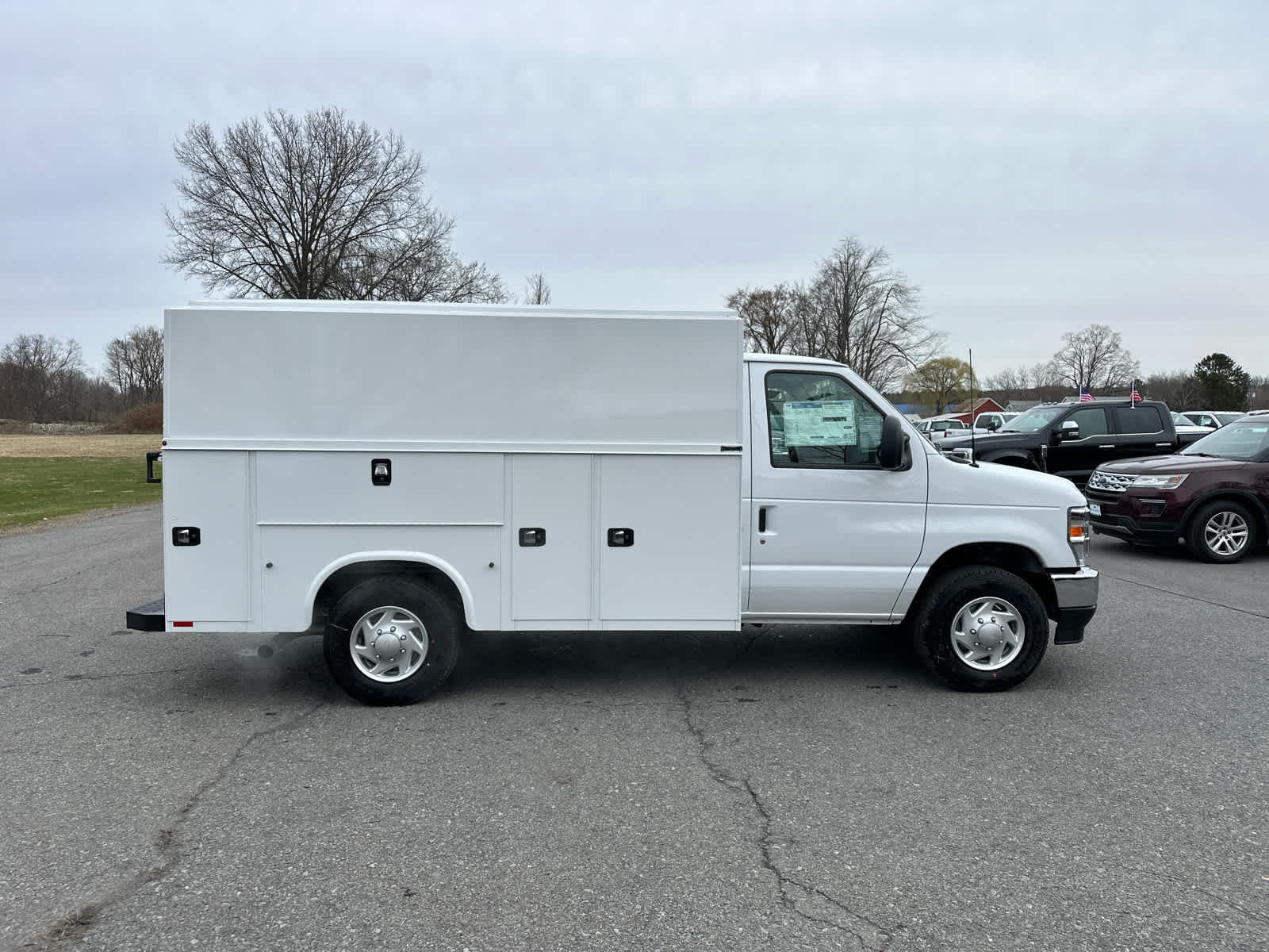 Vehicle image 6 of 34