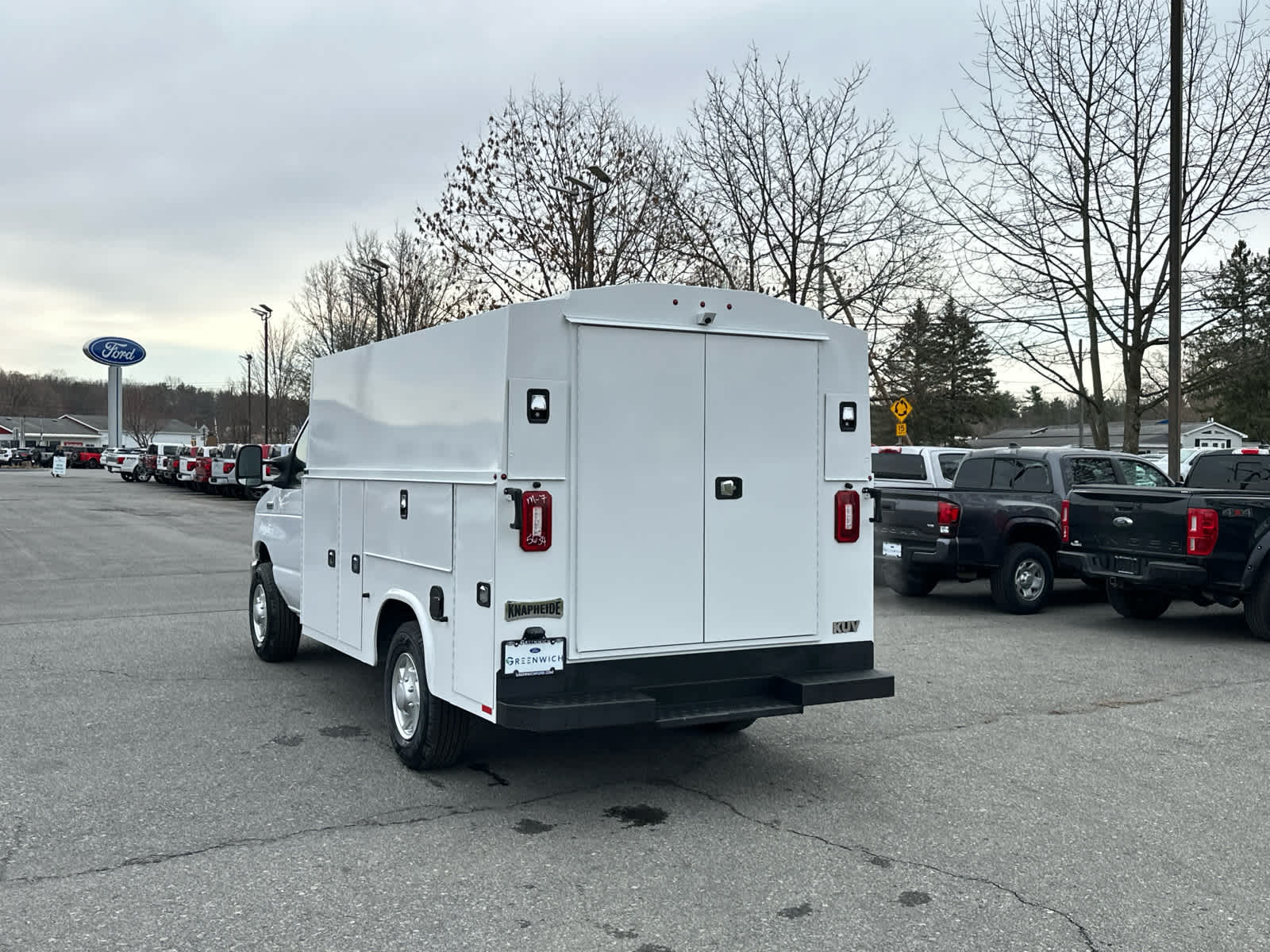 Vehicle image 11 of 34