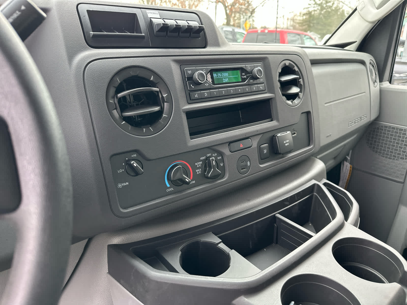 Vehicle image 25 of 34