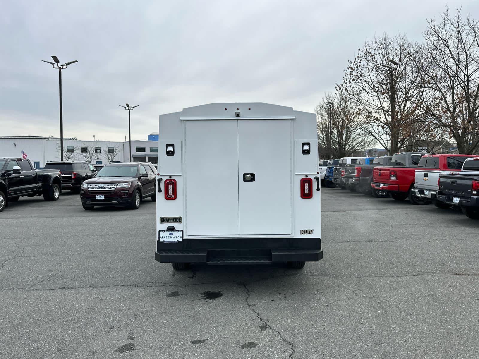 Vehicle image 10 of 34