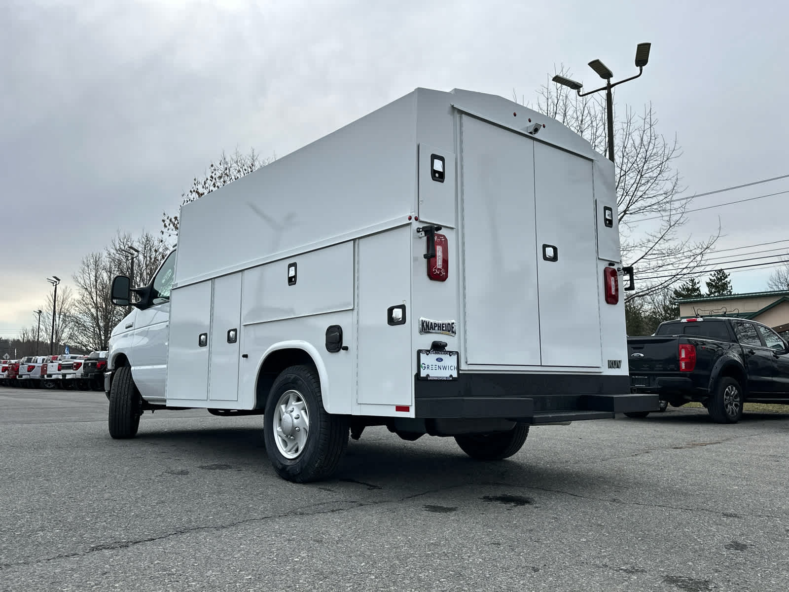 Vehicle image 9 of 34