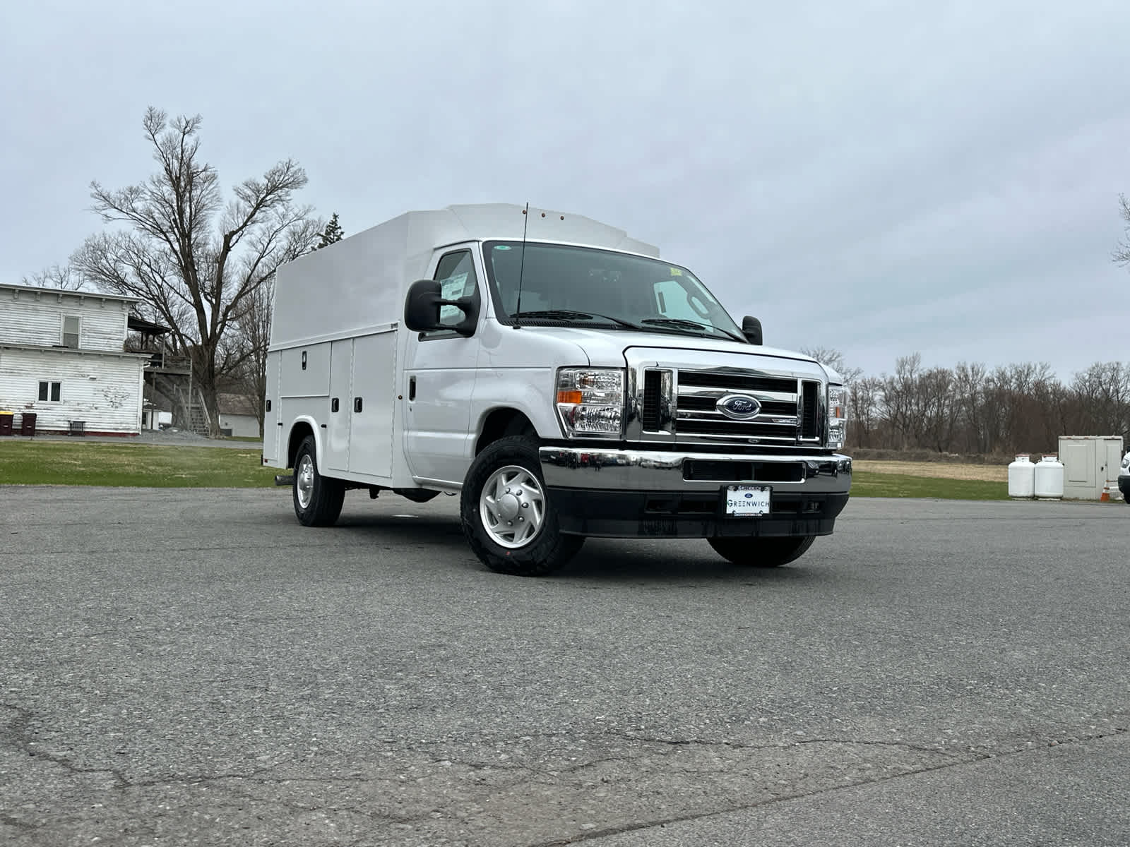 Vehicle image 5 of 34